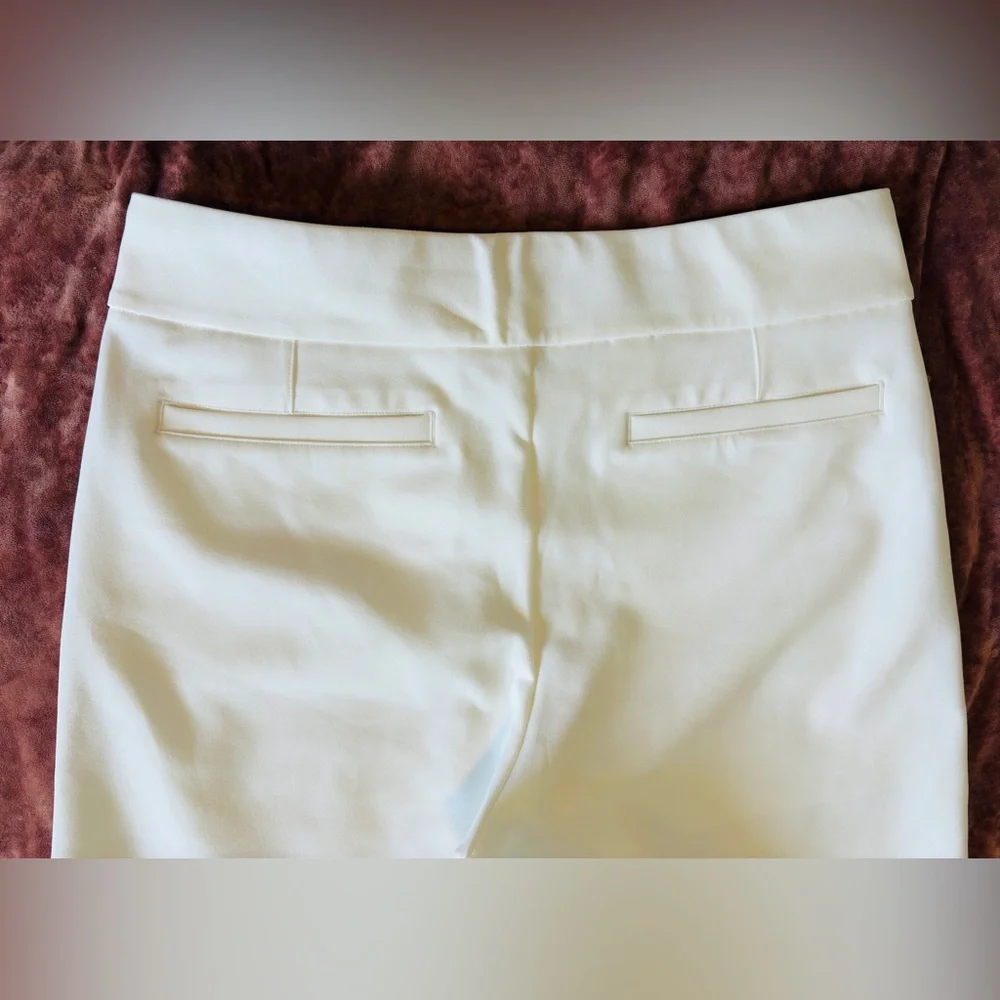 Cutter & Buck Golf Shorts Womens SZ S/P White Black Piping UPF 50+ - Picture 4 of 6